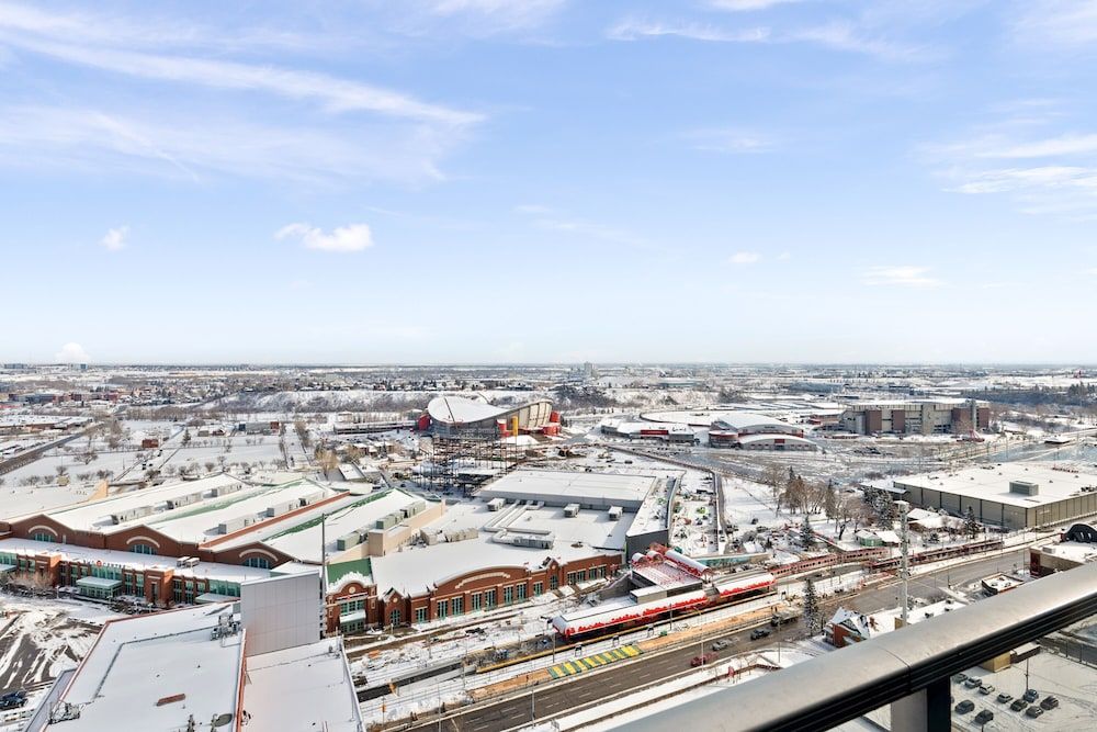 GLOBALSTAY. Modern Downtown Condos. Free parking Signature Apartment, 2 Bedrooms, 2 Bathrooms, City View 16