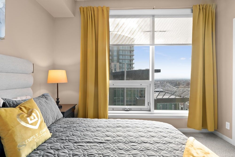 GLOBALSTAY. Modern Downtown Condos. Free parking Signature Apartment, 2 Bedrooms, 2 Bathrooms, City View 3
