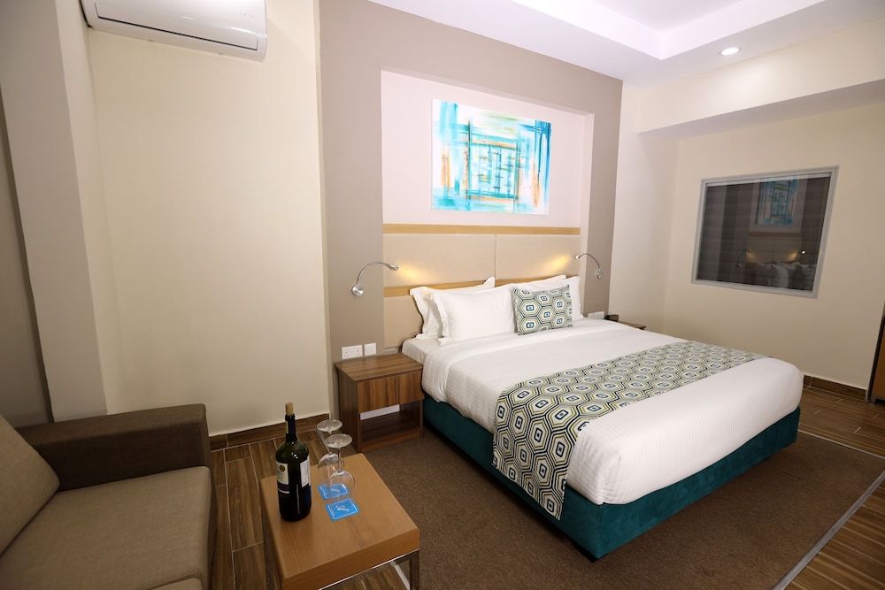 PrideInn Plaza Nairobi Airport Deluxe Room 3