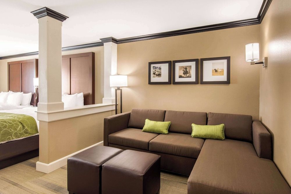 Suite, Multiple Beds, Accessible, Non Smoking