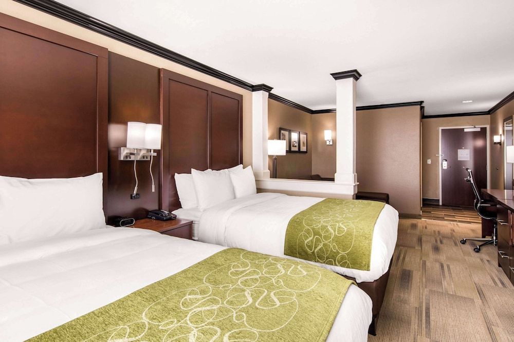 Suite, Multiple Beds, Non Smoking