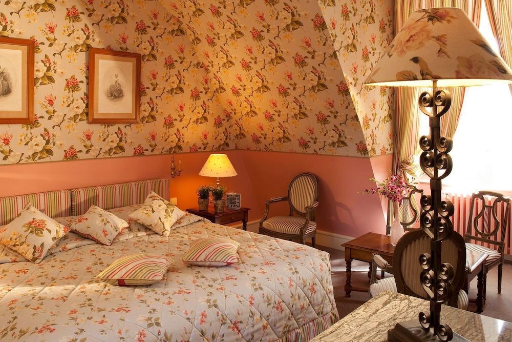Deluxe Double Room, Ensuite, Garden View (Marguerite De Navarre )