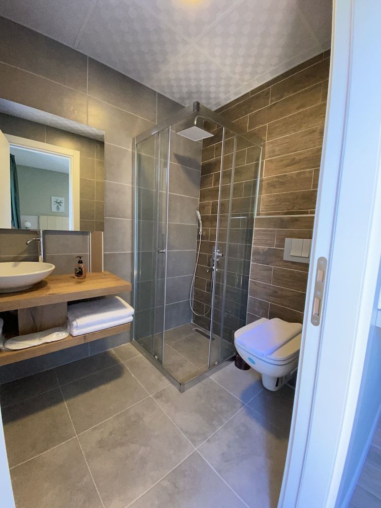 undefined Olivia Hotel 10