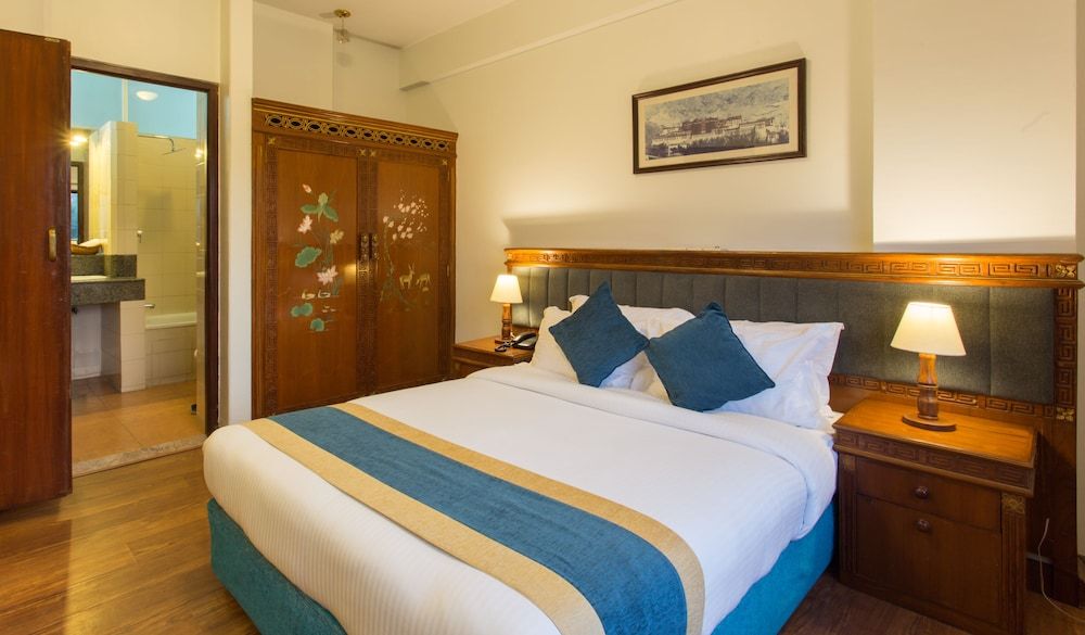 Hotel Le Himalaya by Best Resort Nepal Deluxe Room, Non Smoking 11