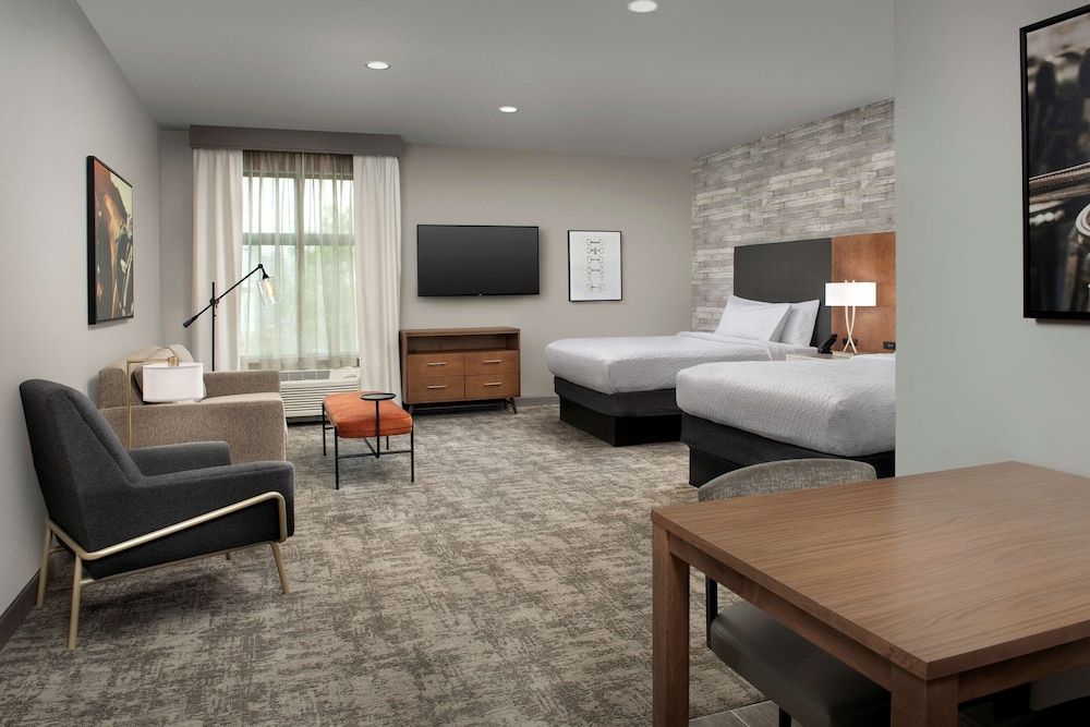 Studio Suite, 2 Queen Beds, Accessible, Bathtub (Mobility)