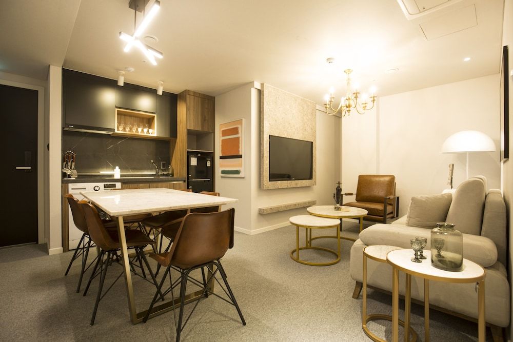 undefined UH Suite The Jongno 2