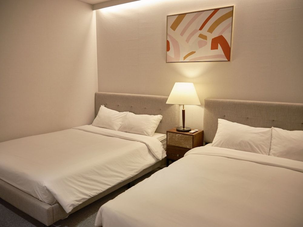 UH Suite The Jongno Main Building Suite (Randomly Selected) 3