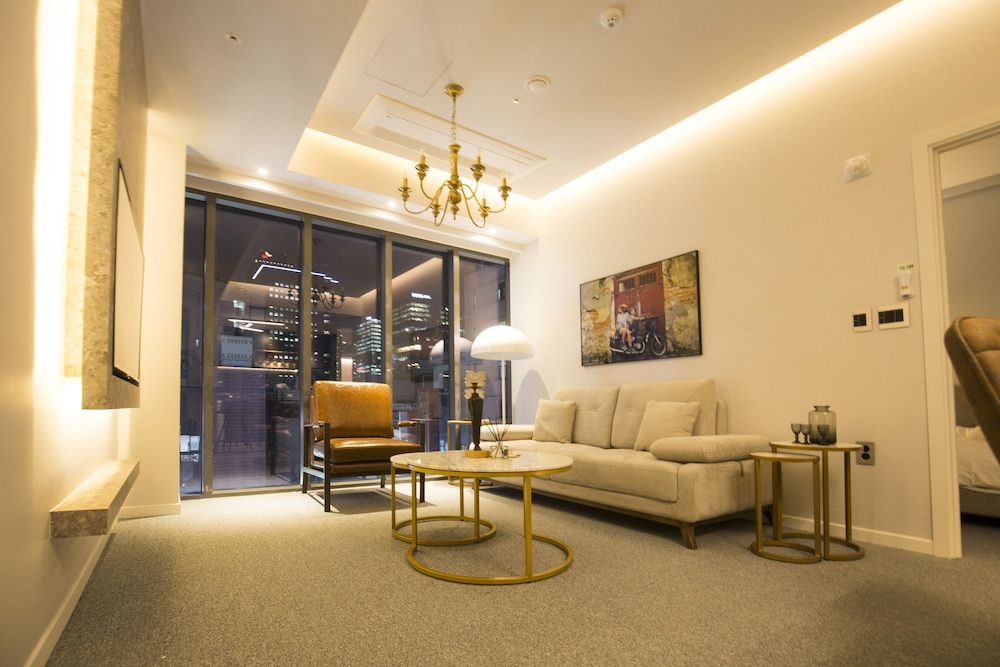 undefined UH Suite The Jongno 3