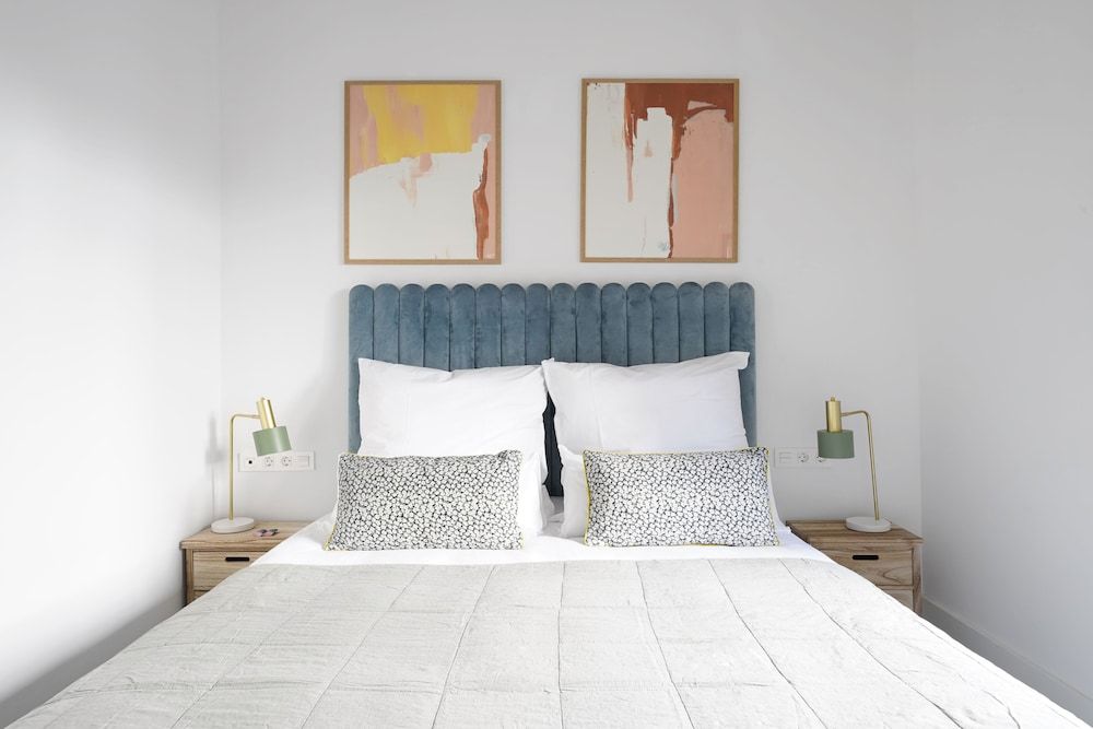 Numa Seville Solea Extra Large Studio with Kitchen and Sofa Bed