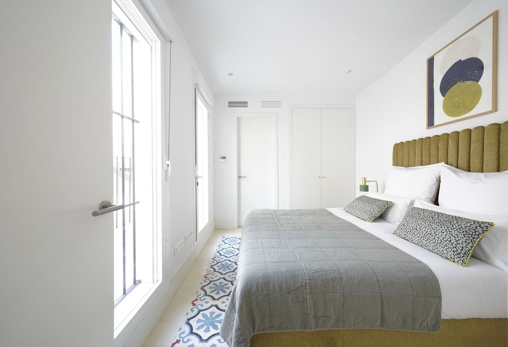 Numa Seville Solea Large 2 Bedroom Apartment with Sofa Bed