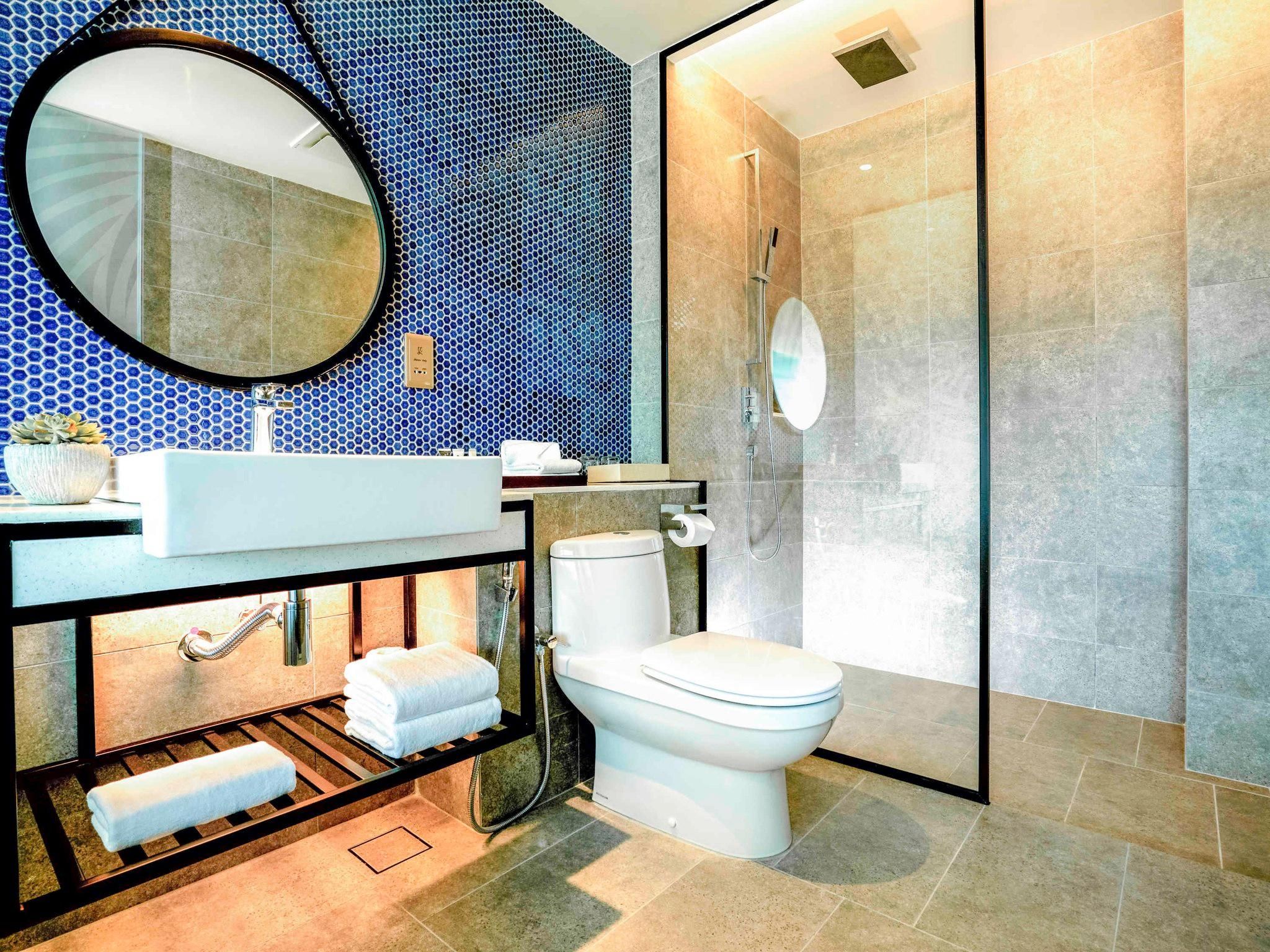 Privilege Room Pool Access with 1 King-size Bed