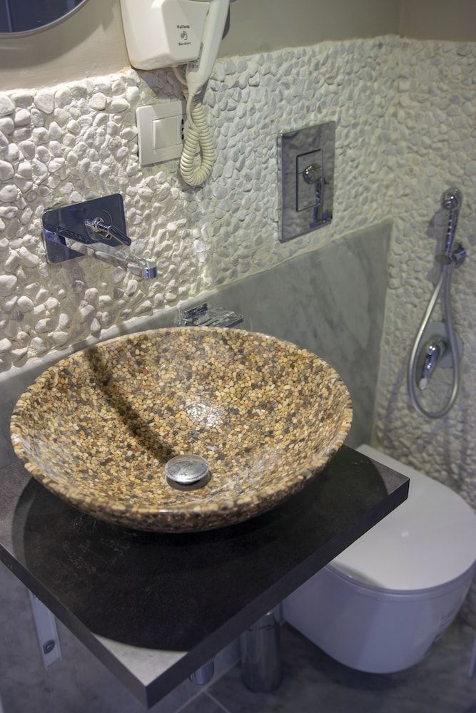 Leone Camere D'Autore Standard Double Room, Ensuite 2