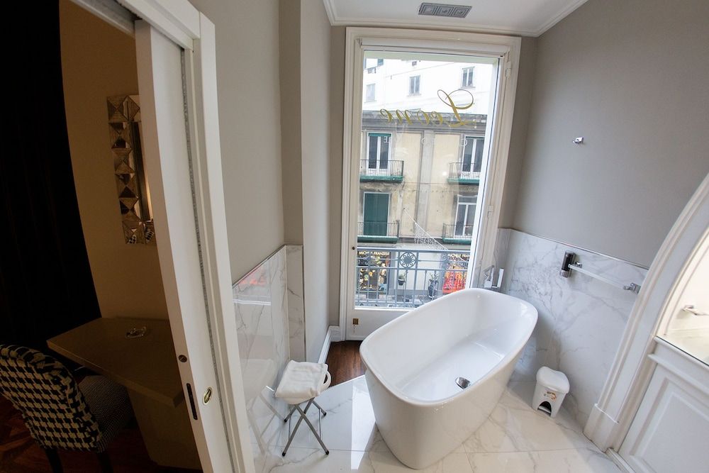 undefined Leone Camere D'Autore 9