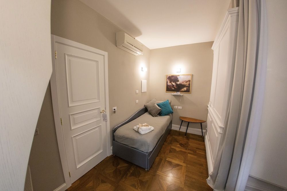 undefined Leone Camere D'Autore 3