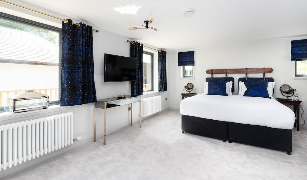 Family Room, 1 Bedroom