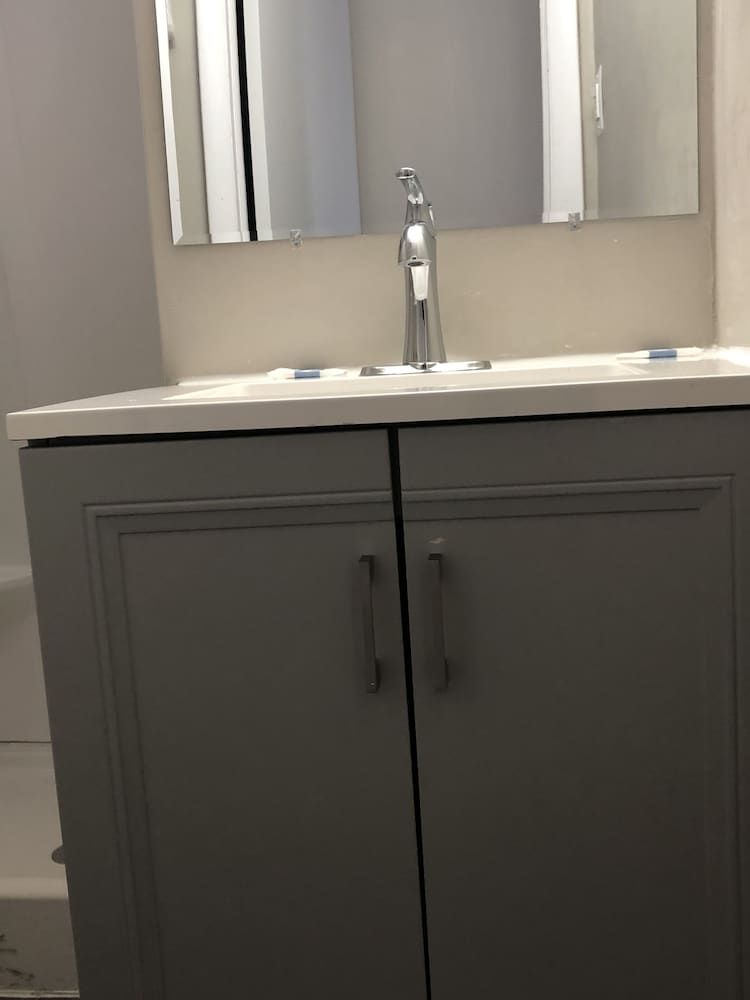 Trolley Stop Motel Standard Single Room, 1 Queen Bed 14