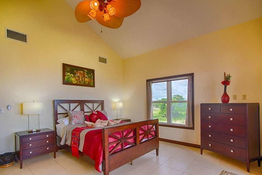 Seiri del Mar Luxury Villa, 3 Bedrooms, Balcony, Beachside 5