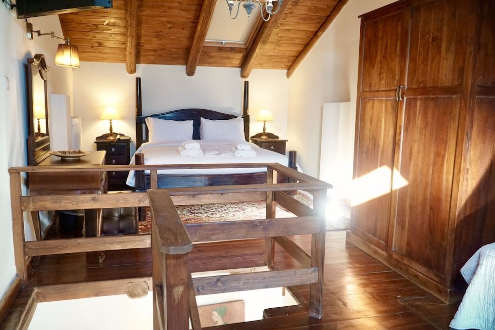 Xenonas Iresioni Triple Room, Fireplace (Maisonette with Attic) 12