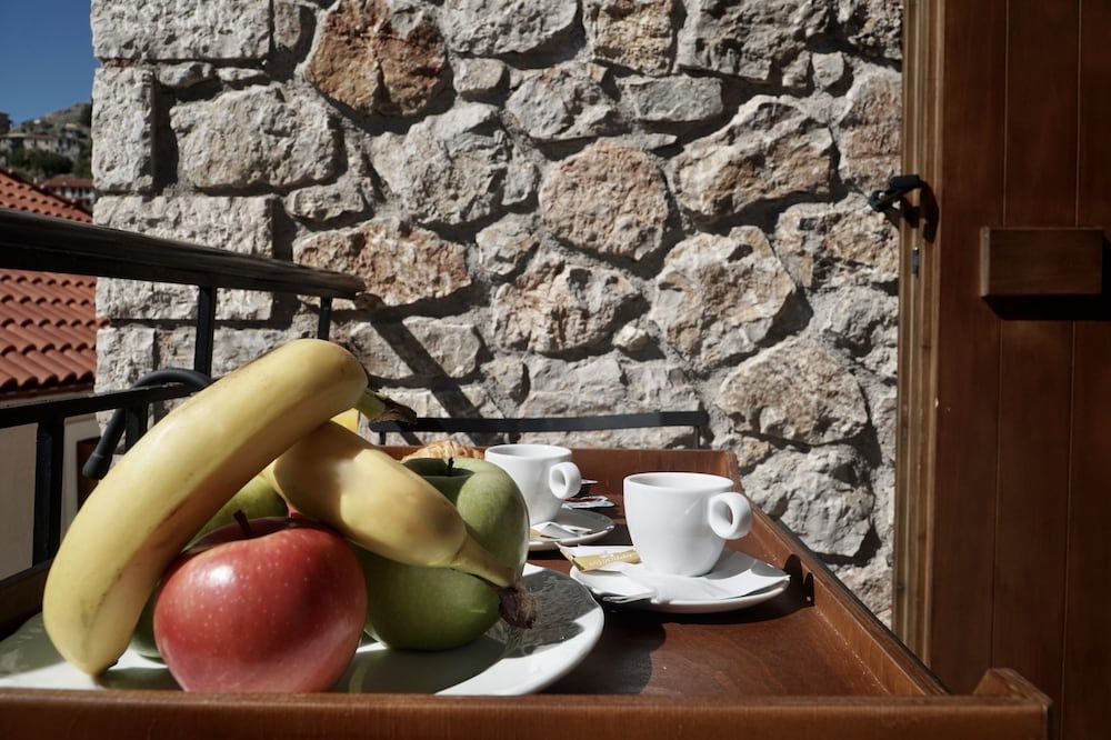 Xenonas Iresioni Family Room, Fireplace (Maisonette with Attic) 11
