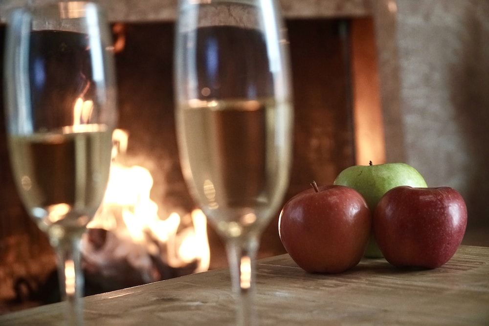 Xenonas Iresioni Family Room, Fireplace (Maisonette with Attic) 9