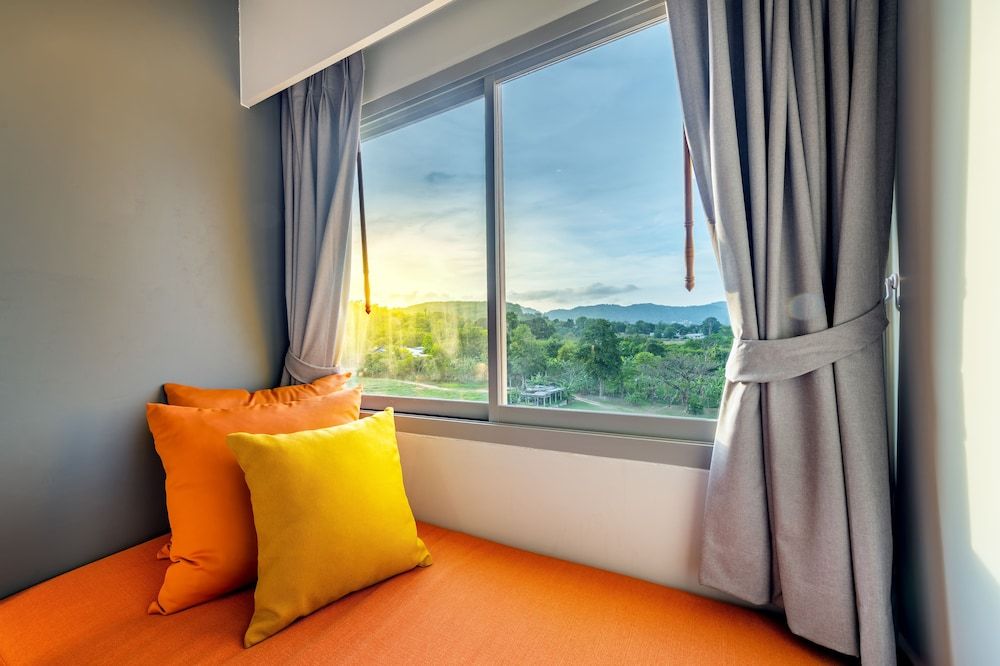 Beehive Boutique Hotel Phuket Deluxe Room 10