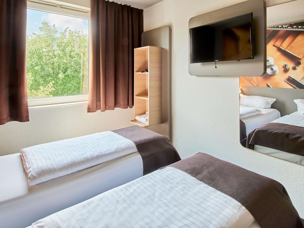 B&B Hotel Offenbach-Süd Twin Room 6