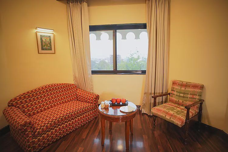 Ambassador Ajanta Hotel Deluxe Room Twin 8