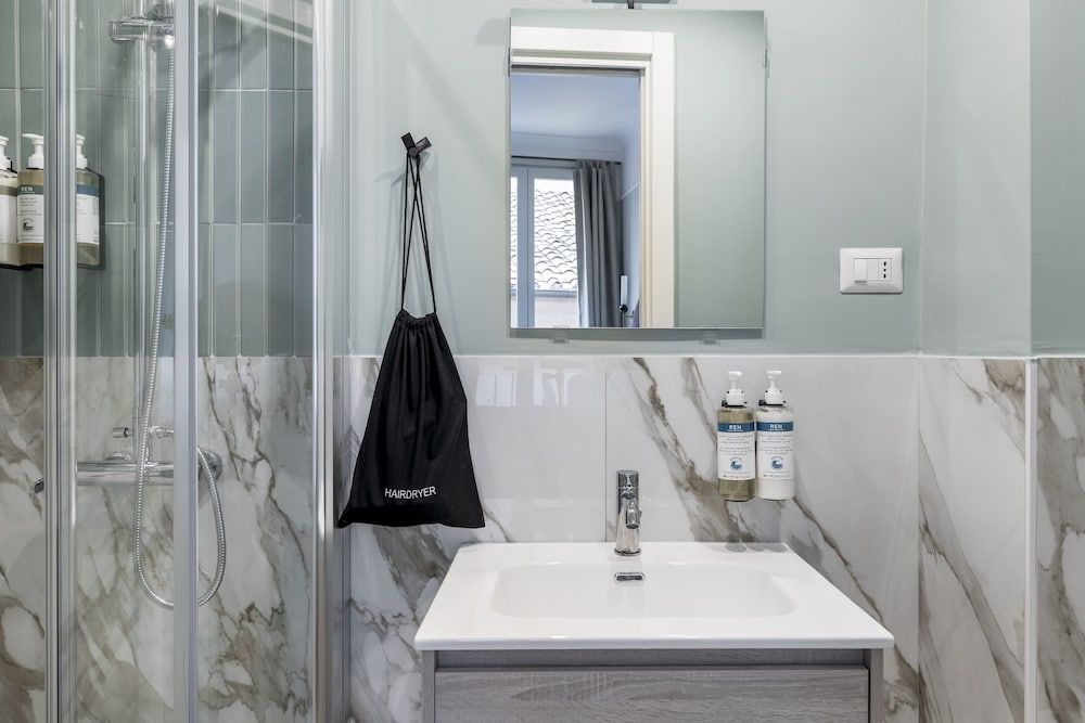 Numa Rome Portico Standard Room 10
