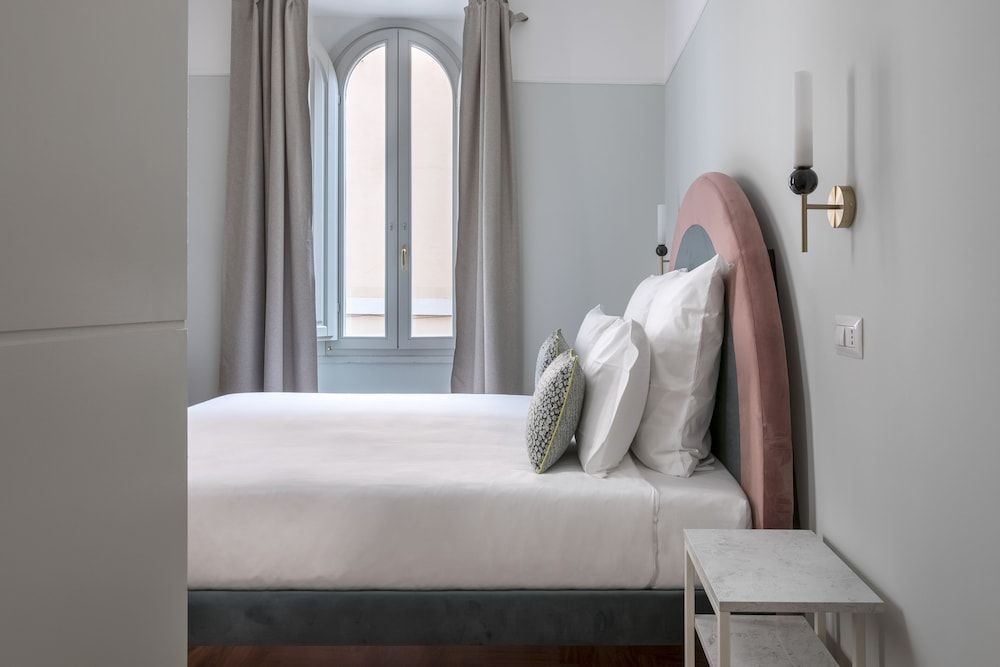 Numa Rome Portico Standard Room 13