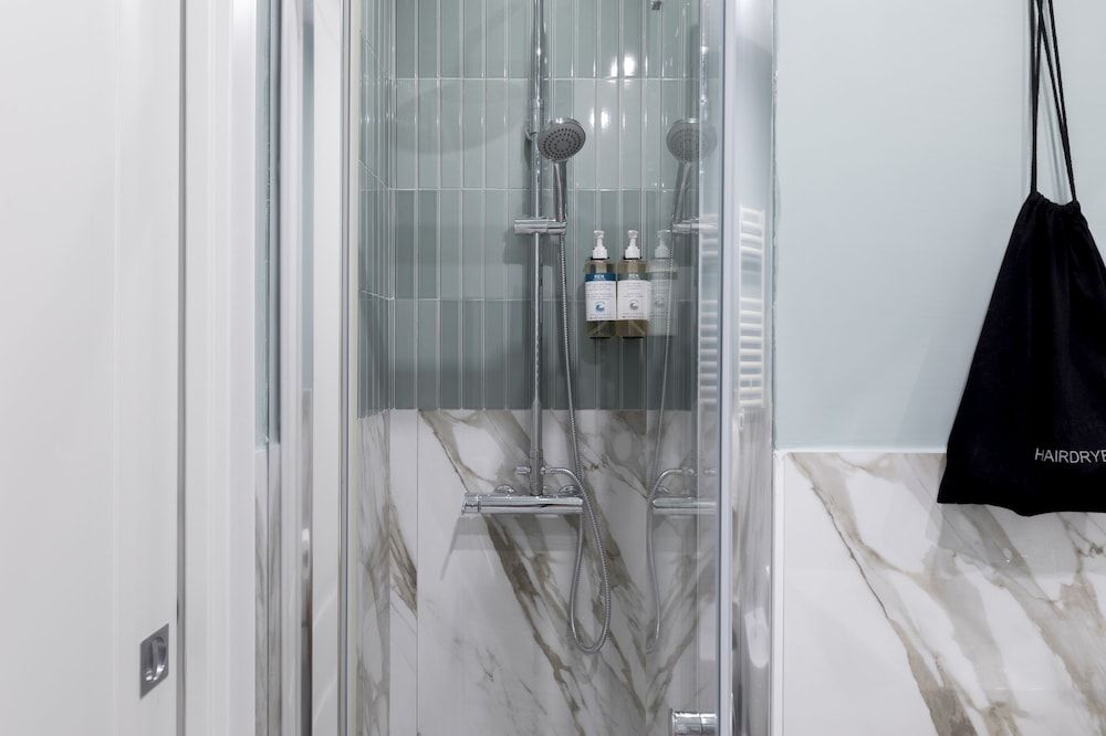 Numa Rome Portico Standard Room 9