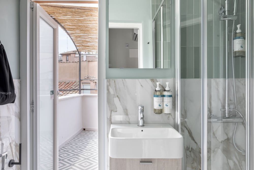 Numa Rome Portico Standard Room with Terrace 7