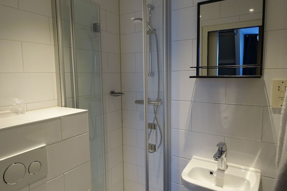 Prinsengracht Hotel Triple Room, 1 Double Bed with Sofa bed, Garden View 6