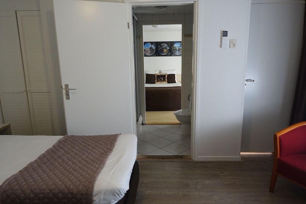 Prinsengracht Hotel Quadruple Room, Garden Area 5