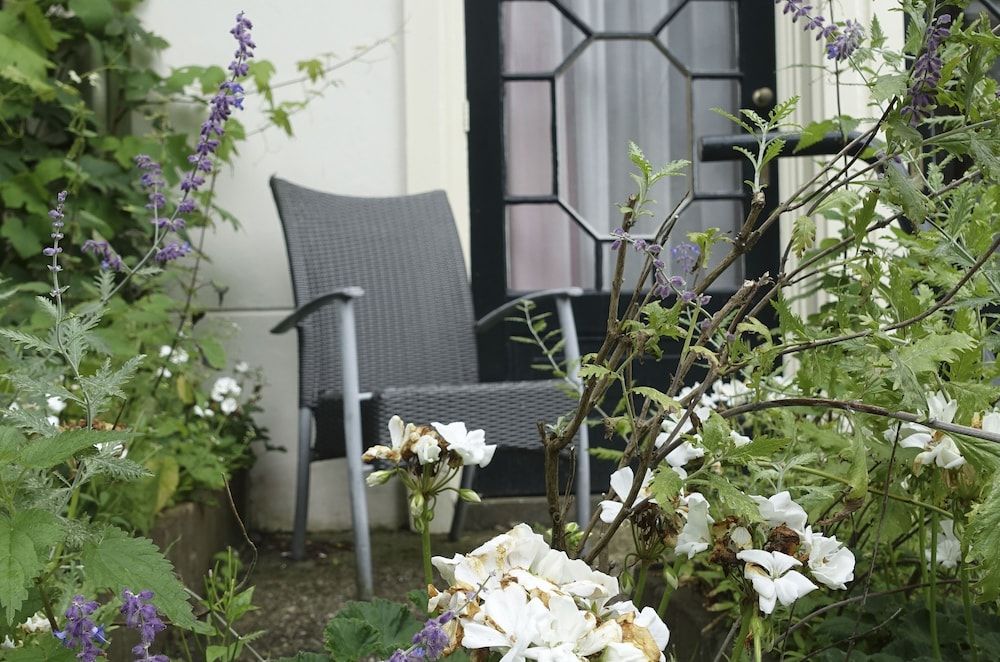 Prinsengracht Hotel Triple Room, 1 Double Bed with Sofa bed, Garden View 4