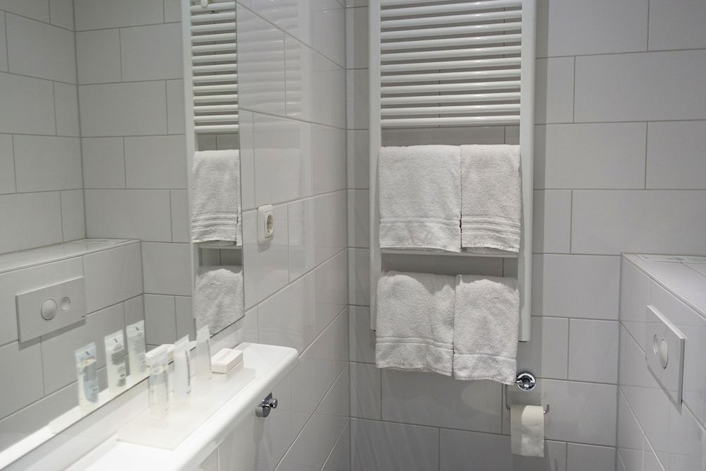 Prinsengracht Hotel Triple Room, 1 Double Bed with Sofa bed, Garden View 7