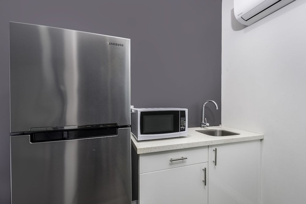 Studios on King Queen Room 11