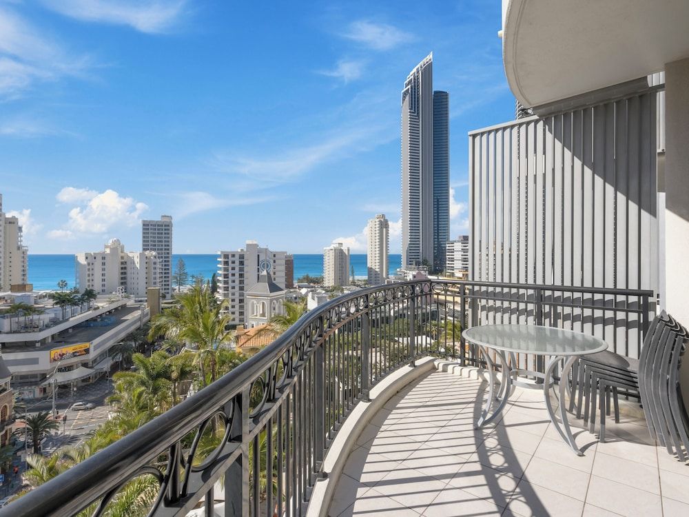 undefined Towers of Chevron - Private Apartments 4