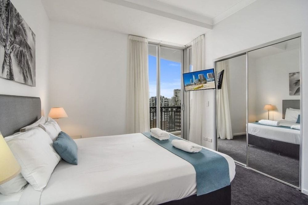 undefined Towers of Chevron - Private Apartments