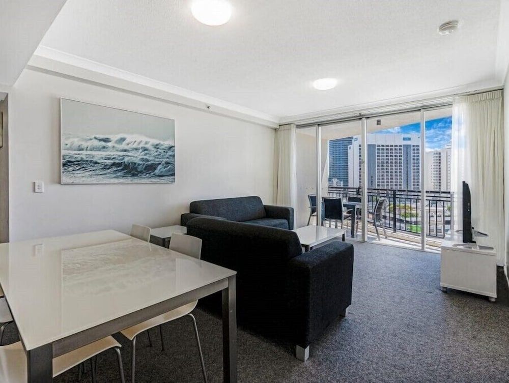 undefined Towers of Chevron - Private Apartments 2