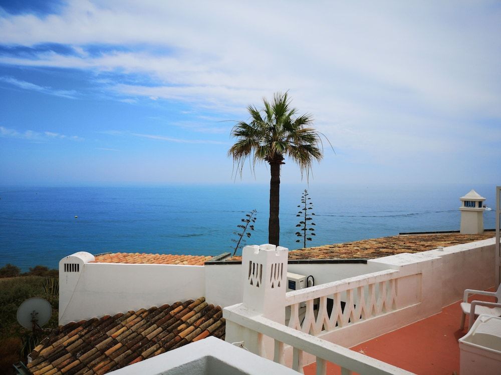 Frentomar Double Room, Balcony, Partial Sea View 3