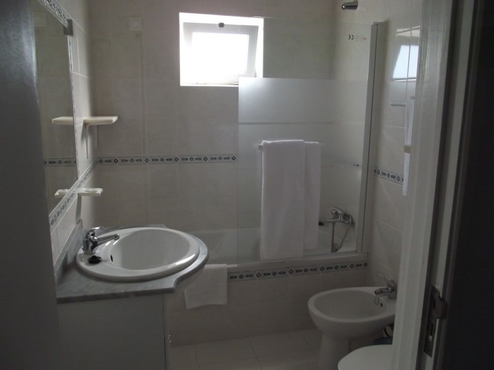 Frentomar Double Room, Balcony, Partial Sea View 5