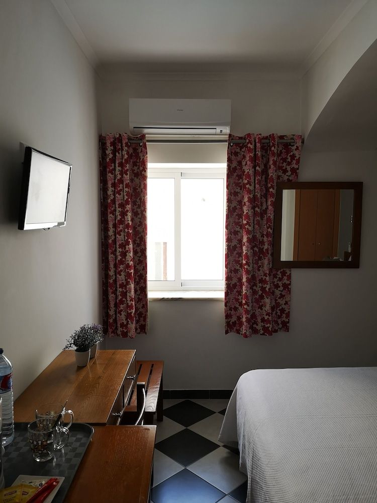 Frentomar Economy Double Room 4