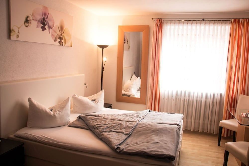 Landhotel Weißer Hahn Double or Twin Room 4