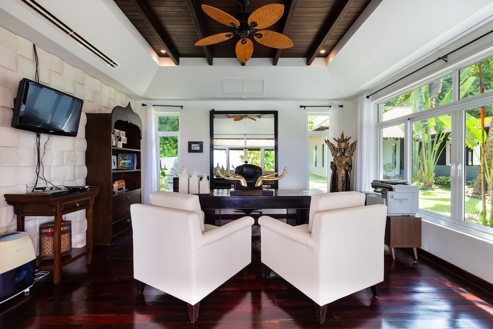 Ocean View Boutique 8BR Pool Villa Sawan 7-Bedroom Villa with Private Pool 22