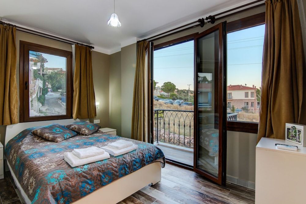 Cunda Exodus Otel Deluxe Room 12