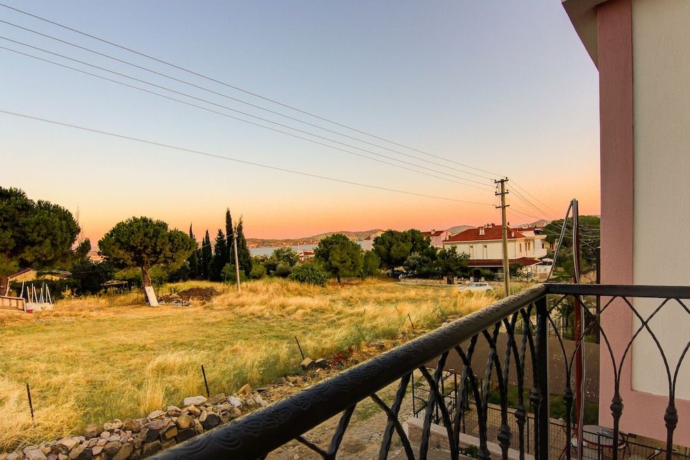 Cunda Exodus Otel Deluxe Room 17