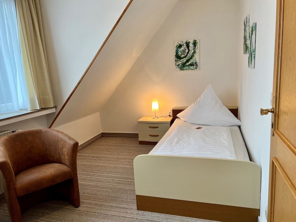 Hotel Ingeburg Single Room 3