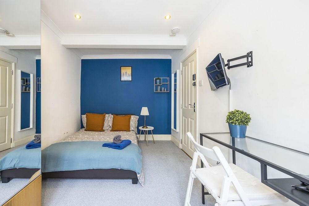 undefined Verv Islington 3