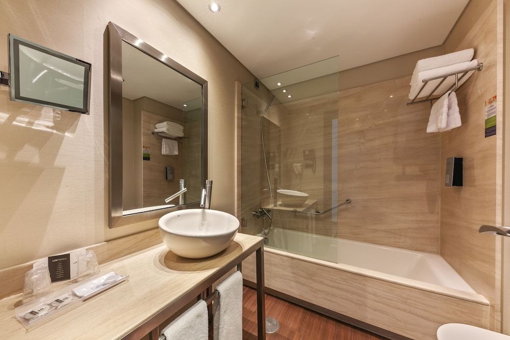 Lux Fatima Hotel Standard Triple Room 4