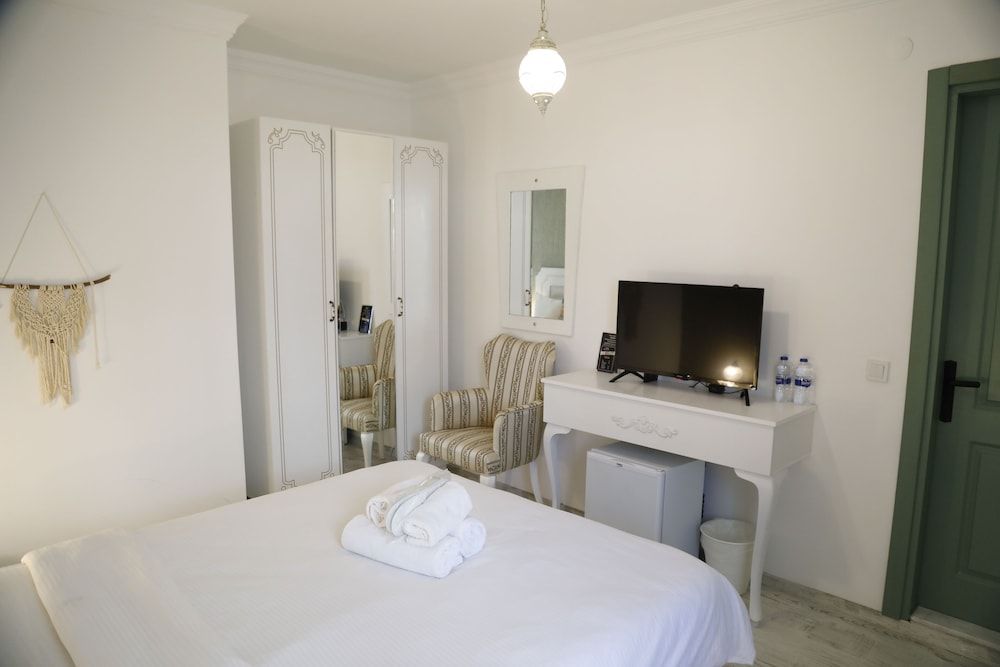 Elda Alacati Boutique Hotel Superior Double Room, 1 Double Bed, City View 3